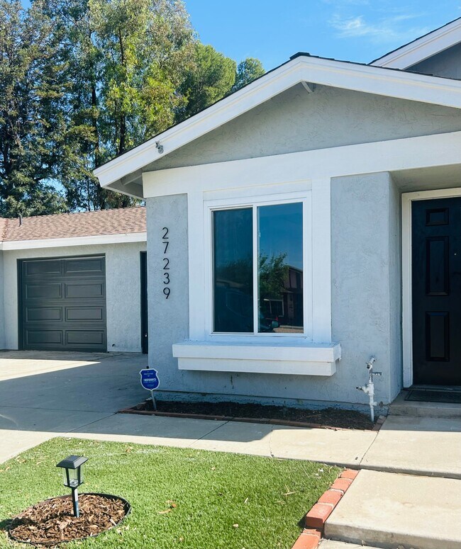 Foto del edificio - 27239 Coronado Way