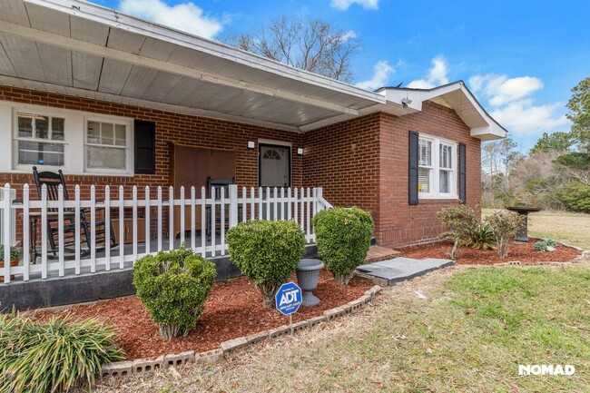 Building Photo - Charming 2BR House in Cordele