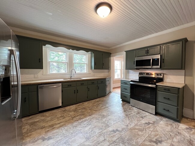 Foto del edificio - 400 Bradstone Dr