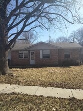Building Photo - 409 S 190th E Ave
