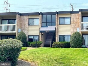 Building Photo - 6302 Hil-Mar Dr