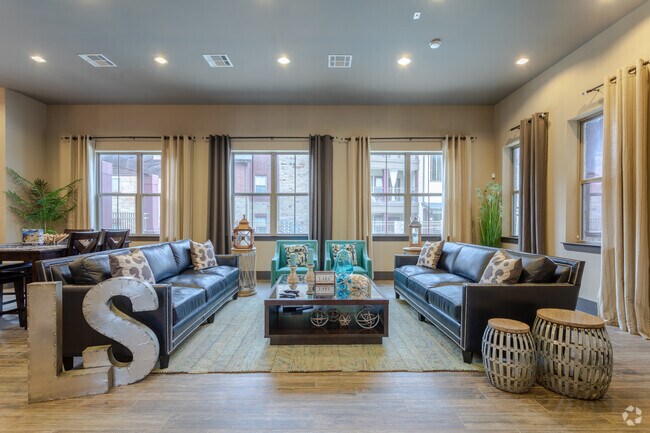 Casa club - The Lakeshore Apartment Homes