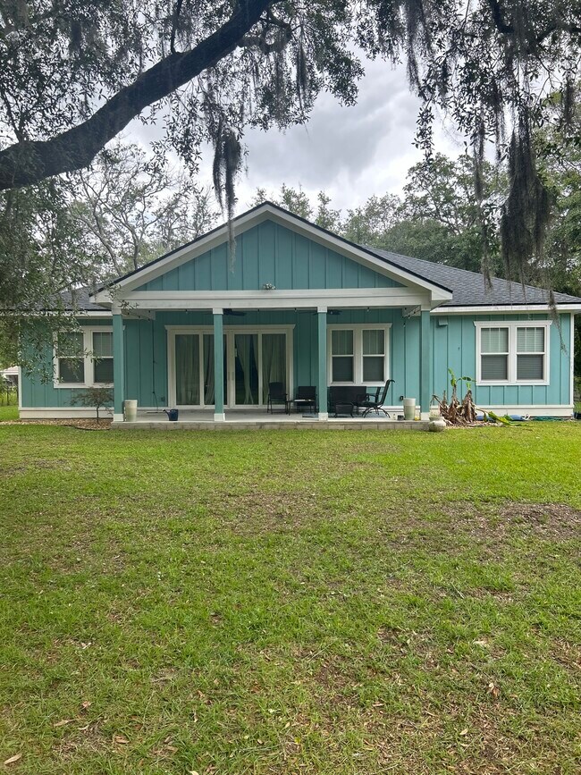 Foto del edificio - 87570 Roses Bluff Rd