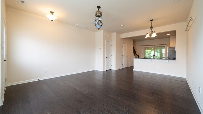 Foto del edificio - 2 Bedroom, 2.5 Bath Townhome w/ Loft and S...