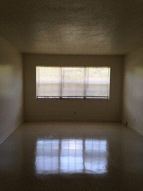 Building Photo - 525 Kirk Rd