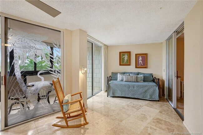 Foto del edificio - 1357 NE Ocean Blvd