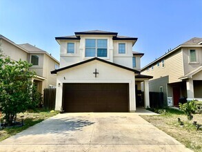 Building Photo - 4320 Regina Dr