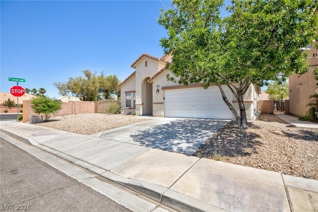 Building Photo - 2598 Highland Cliff Dr