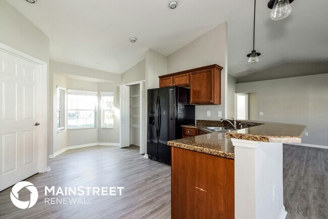 Foto del edificio - 2226 Bluebird Ave