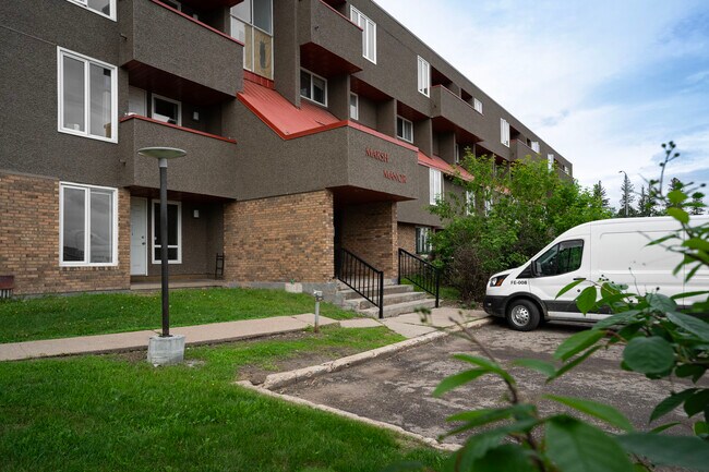 Photo du bâtiment - Marsh Manor Apartments
