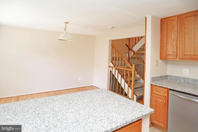 Building Photo - 329 Gundry Dr