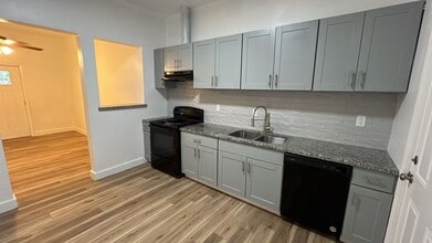 Building Photo - 436 E Peach St