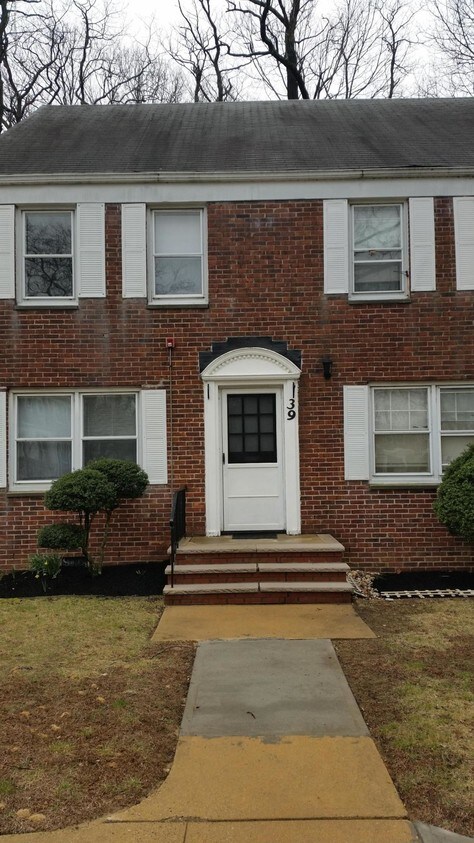 Primary Photo - 39 Prospect Pl