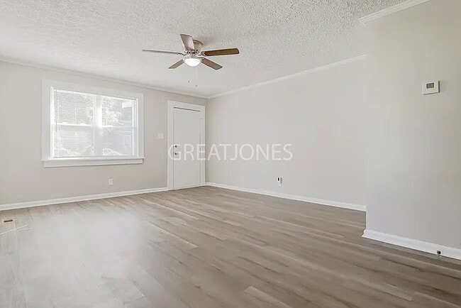 Building Photo - 106 Keyes St