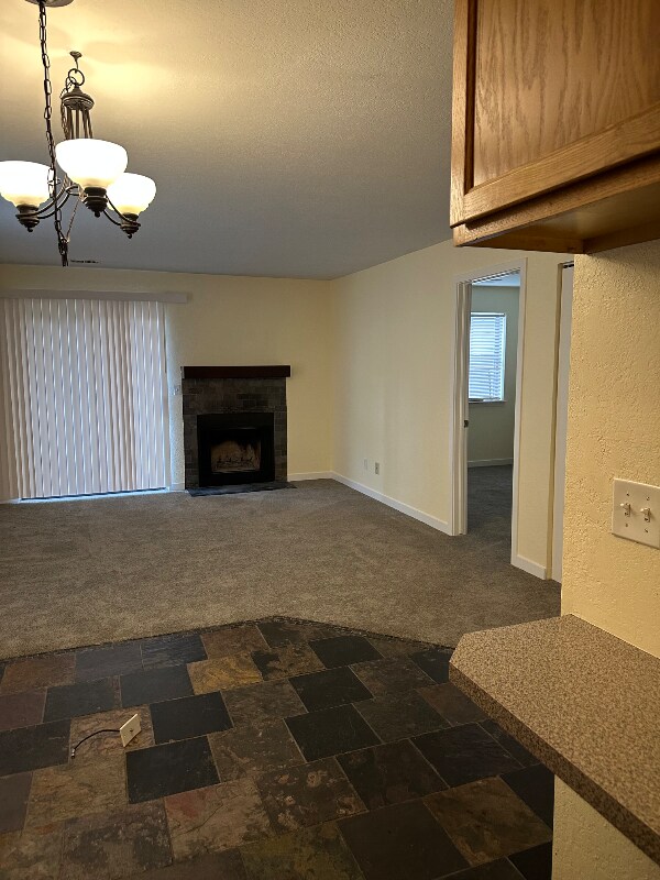 Foto del edificio - 225 E 8th Ave