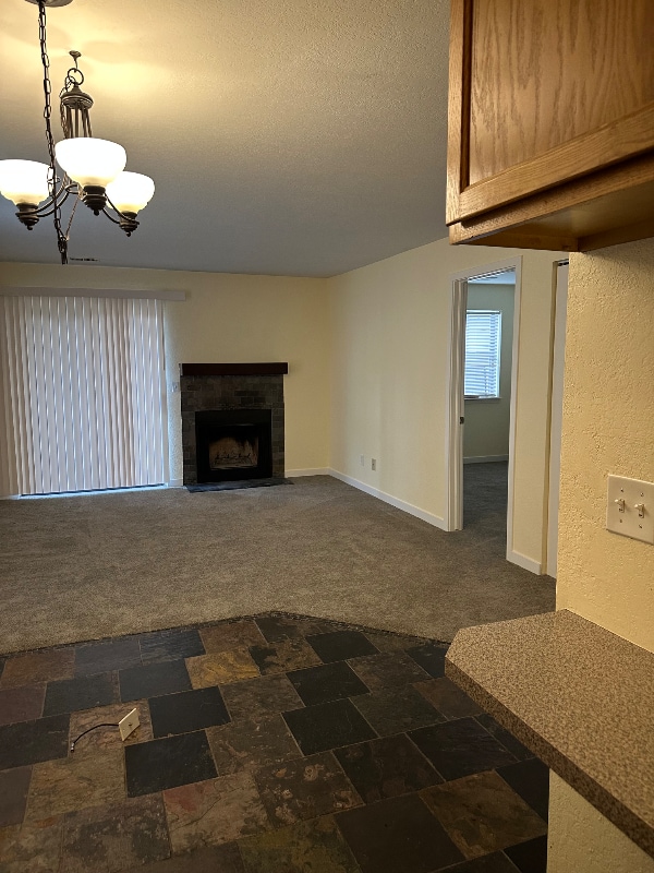 Foto del edificio - 225 E 8th Ave