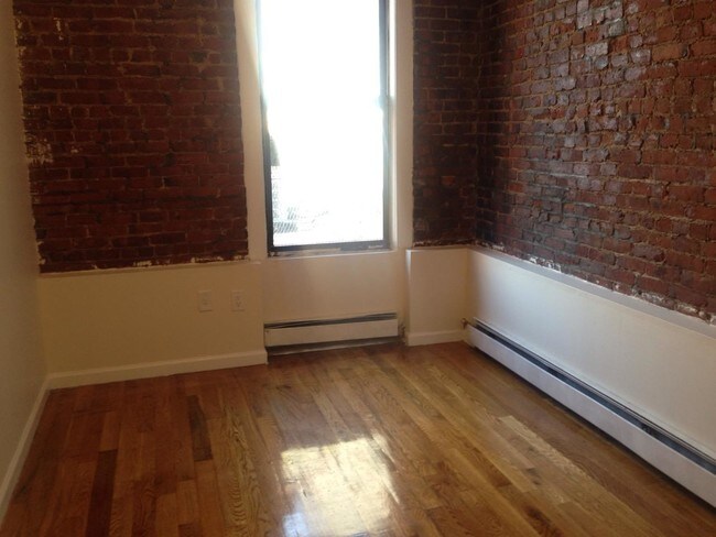 Foto del edificio - 941 Willoughby Ave