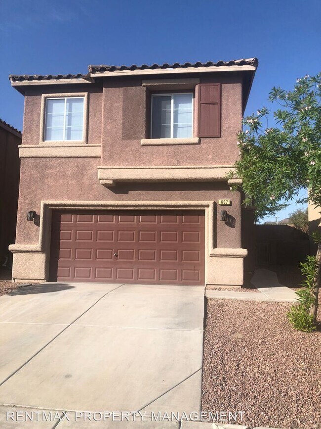 Building Photo - 4 br, 2.5 bath House - 607 MARLBERRY PL