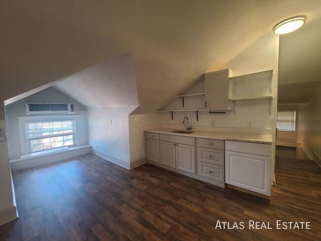 Foto del edificio - 1066 N Clarkson St