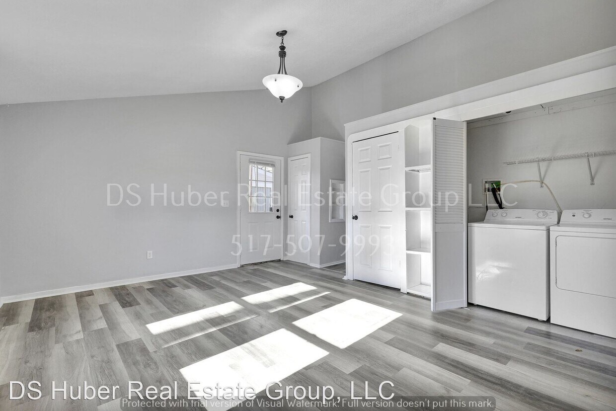 Primary Photo - 3 br, 1 bath House - 2407 Fielding Dr