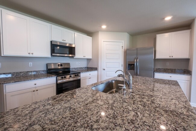 Building Photo - 3993 brownstone Way
