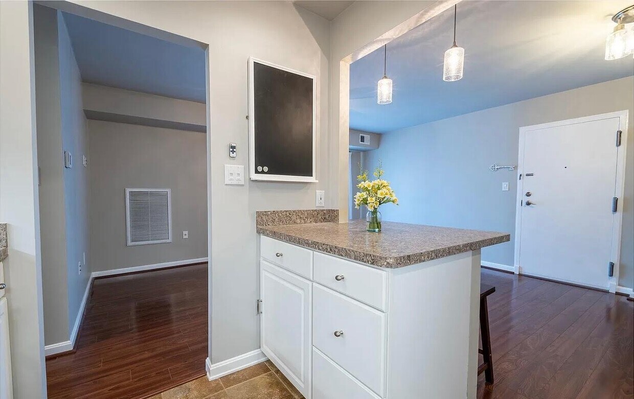 327 Saint Marys Ave Unit K, La Plata, MD 20646 Condo for Rent in La