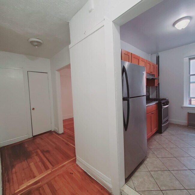 1475 Taylor Ave Unit 10, The Bronx, NY 10460 Apartment for Rent in
