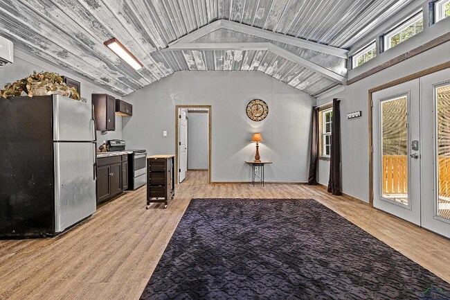 Foto del edificio - 9190 Co Rd 2136
