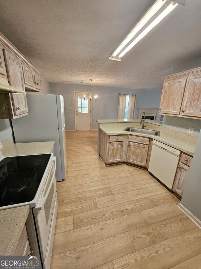 Building Photo - 136 Henry Burch Dr
