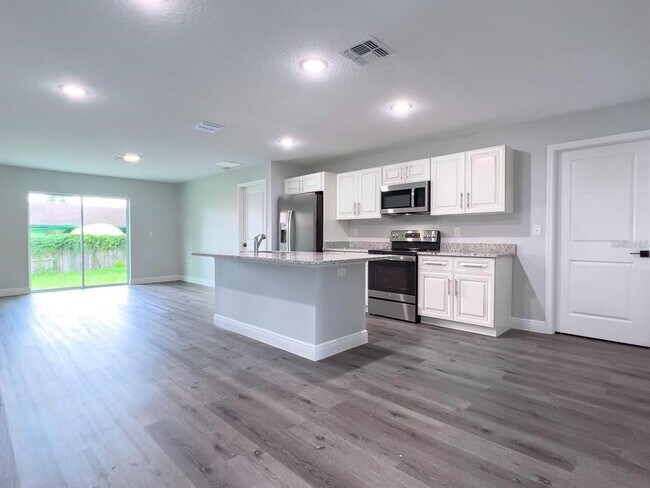 Foto del edificio - 15 Laurel Ct