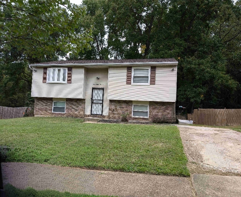 Primary Photo - 4800 Megan Dr
