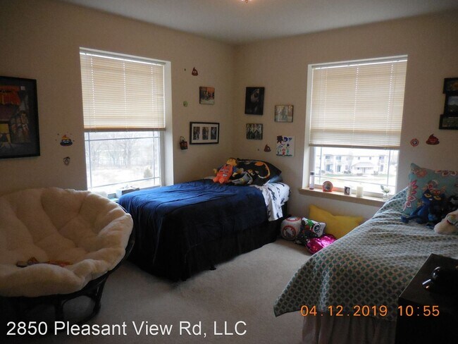 Foto del edificio - 2852 N Pleasant View Rd