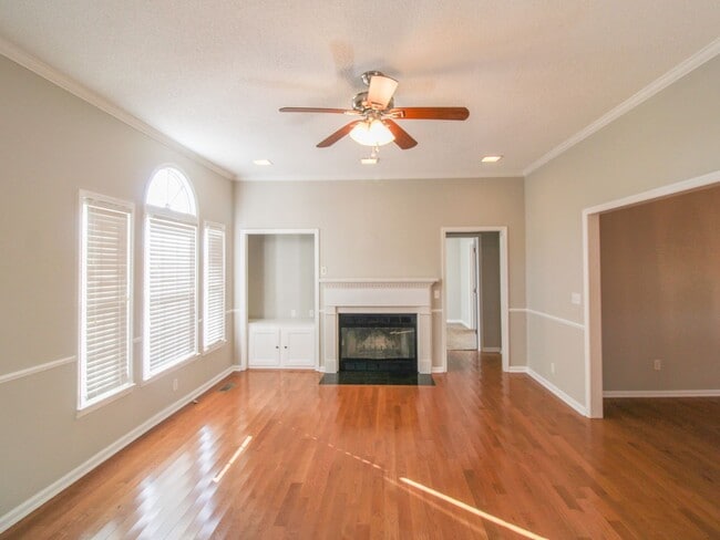 Building Photo - Nice home with Detached Garage & Storm She...