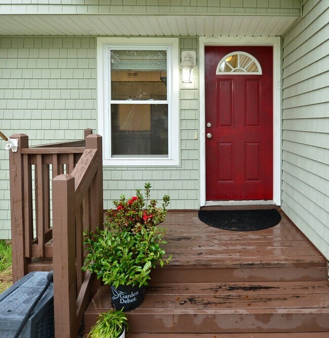 Building Photo - Chesapeake Beach Townhouse!