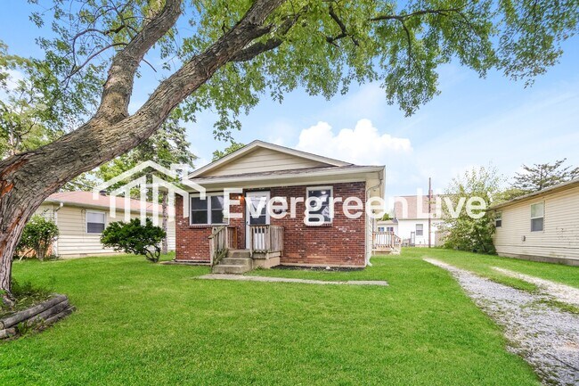 Building Photo - 4619 N Richardt Ave