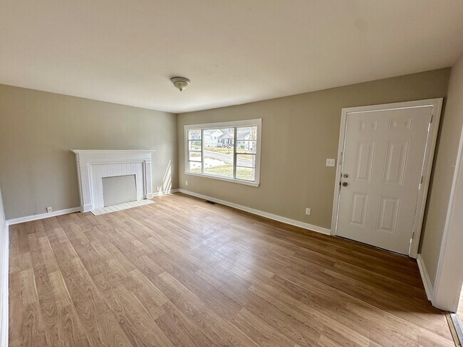 Building Photo - 7824 Rugby Ct