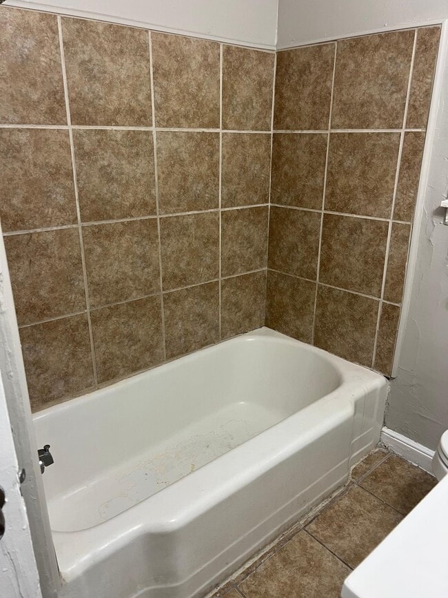 Foto del edificio - 747 Whitney Ave