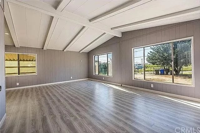 Foto del edificio - 18950 Woodcrest Ln