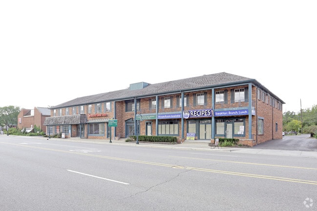 Building Photo - River Square Apartments