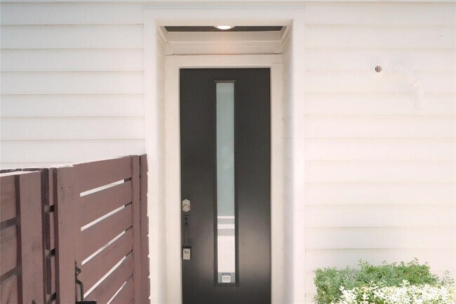 Foto del edificio - 1417 Kramer Ln