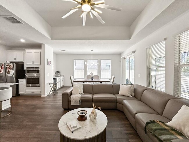 Foto del edificio - 18334 Serene Lk Lp