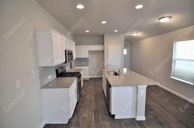 Building Photo - 14016 Macquarie Dr