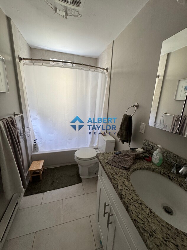 Foto principal - 103 Marion St
