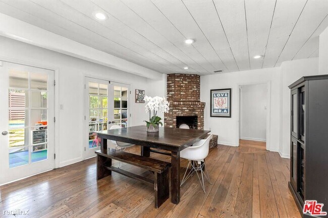 Building Photo - 3 br, 1.5 bath House - 4616 Laurelgrove Ave