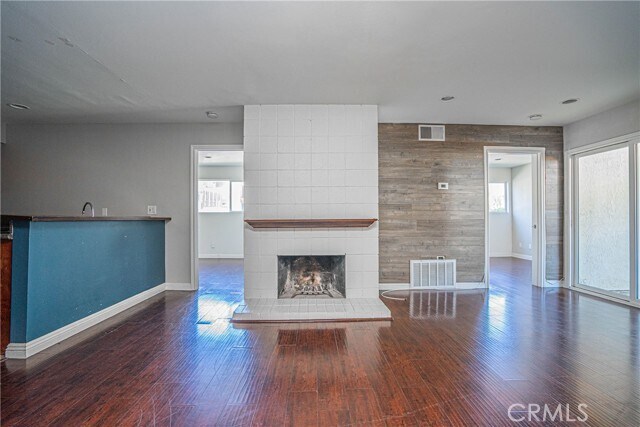 Building Photo - 23653 Golden Springs Dr