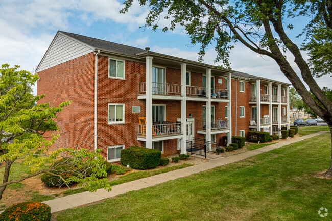 Foto del edificio - MAPLE CREST