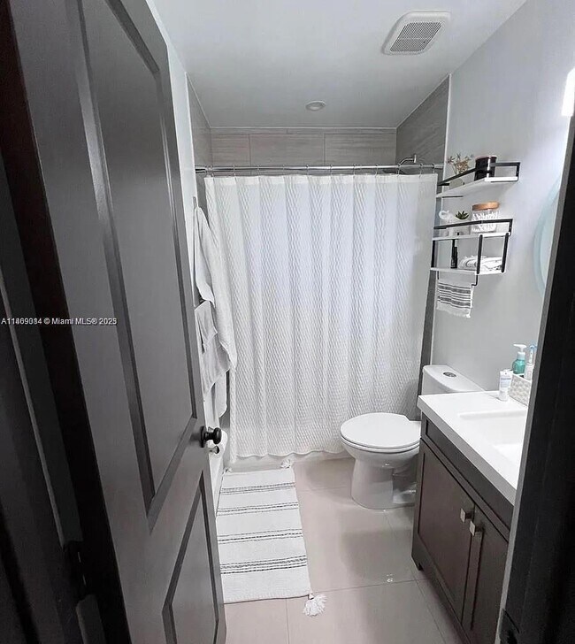 Foto del edificio - 3 bedroom in Miami Lakes FL 33014