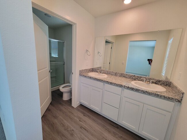 Building Photo - Brand New Roseville 3/2.5 w/Solar!!!!!  Pl...