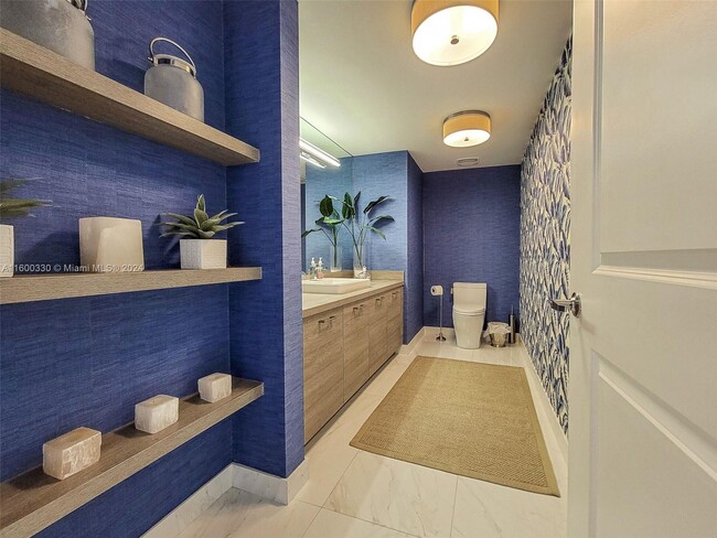 Building Photo - 400 Sunny Isles Blvd