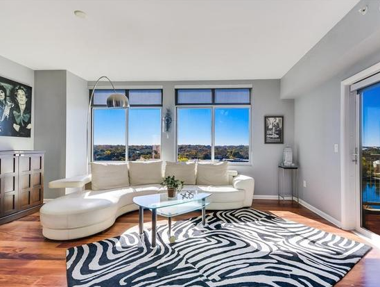 Foto principal - 54 Rainey St